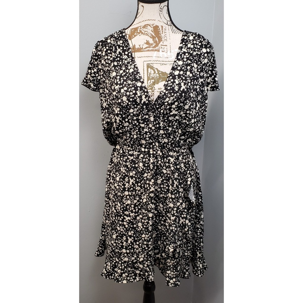 J.Crew Mercantile Faux Wrap Dress Womens Medium White Black Floral Ruffle V-Neck